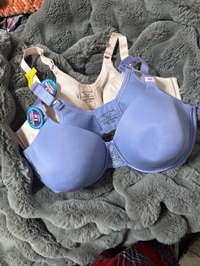 Vanity Fair Smooth T-Shirt Bras - Lavender & Nude underwire 44d t1
